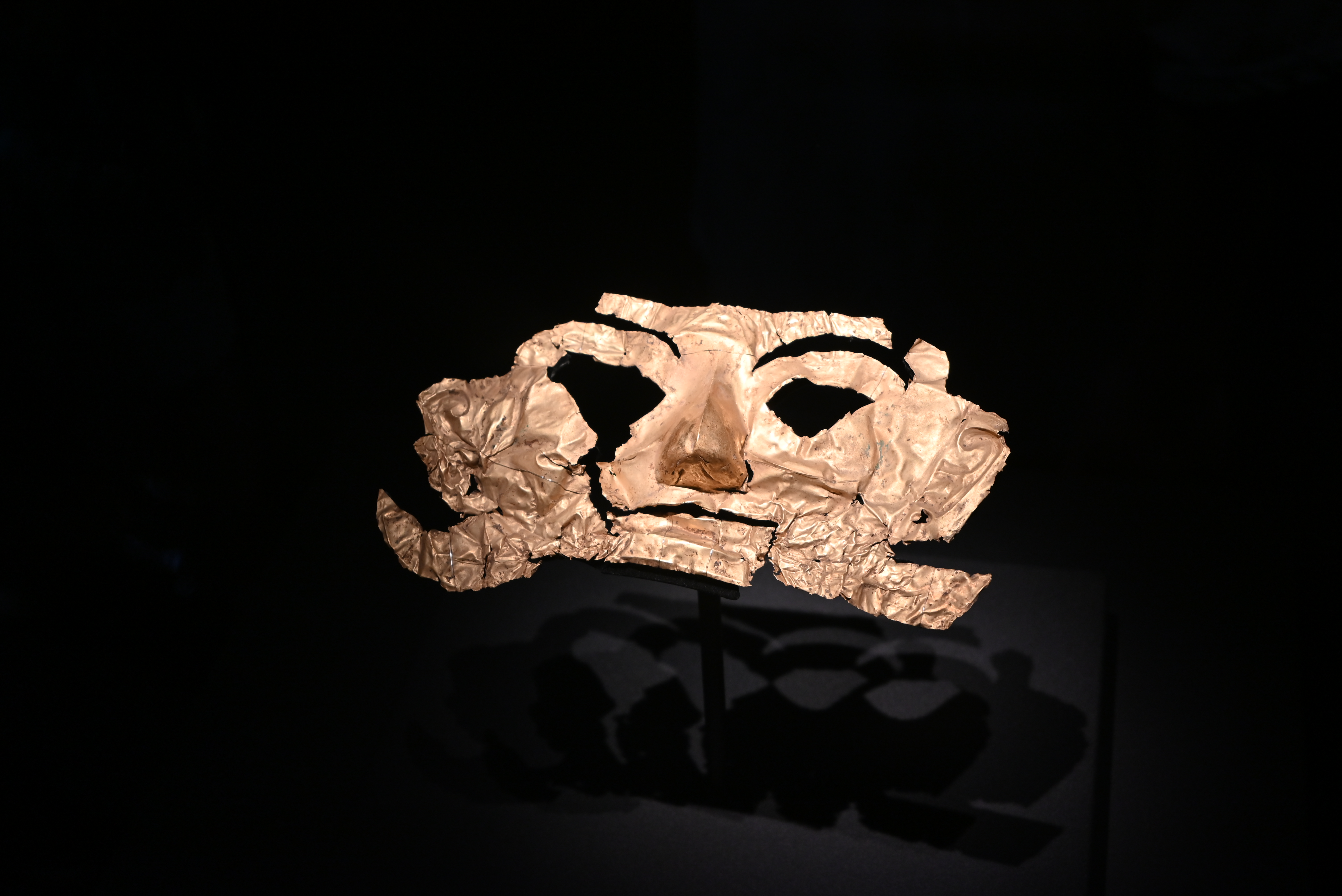 Sanxingdui gold mask