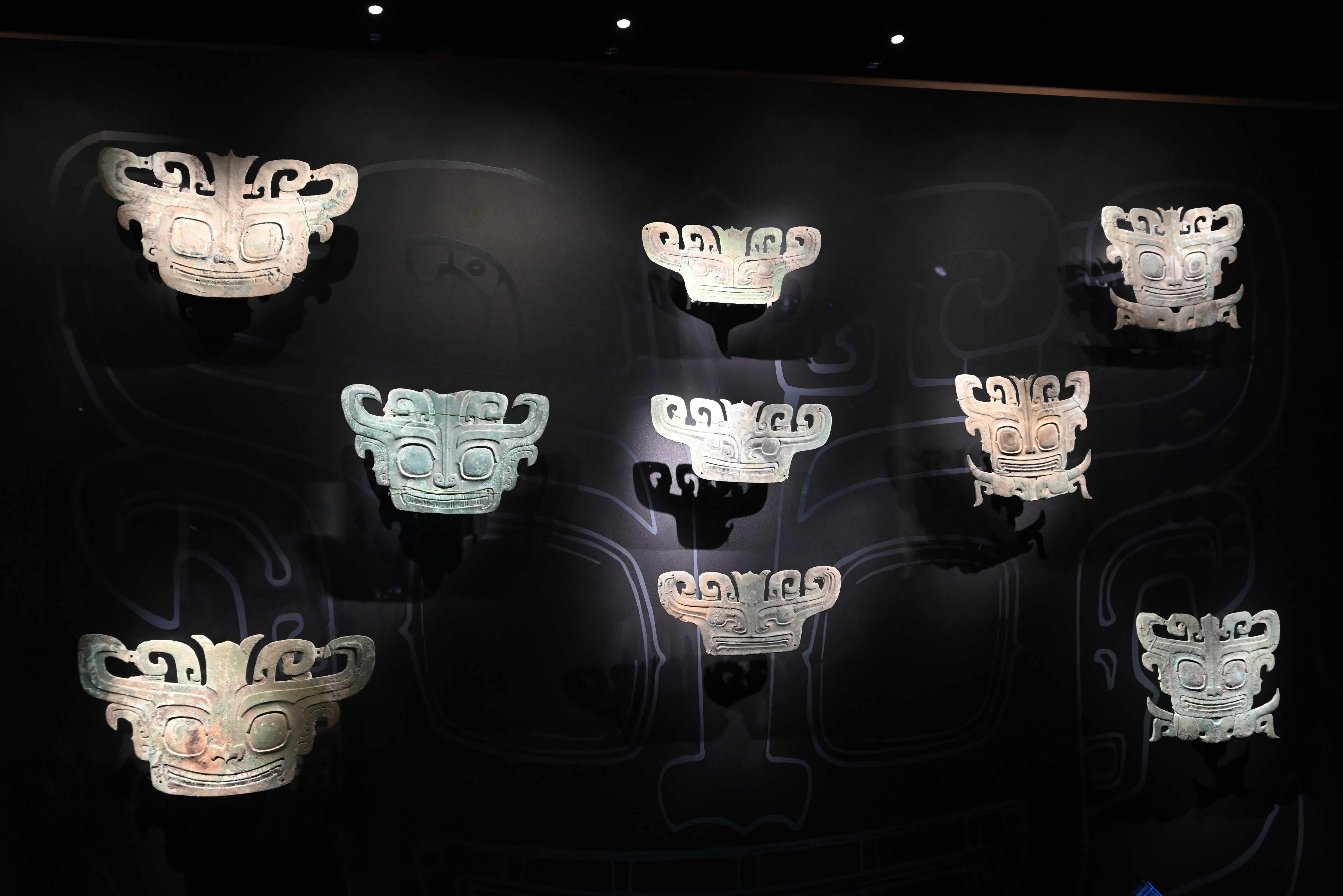 Sanxingdui bronze ornaments